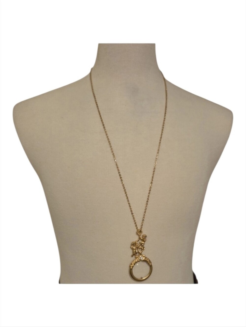 Vintage Avon Cherub Magnifying Glass Pendant Necklace Gold Tone Signed
